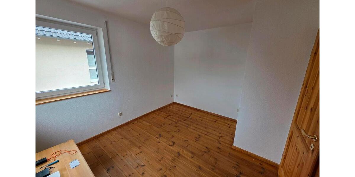 Etagenwohnung Dortmund Gartenstadt - 3 Zimmer, 92 m&sup2;, 1.495&euro; | Angebot:25931859