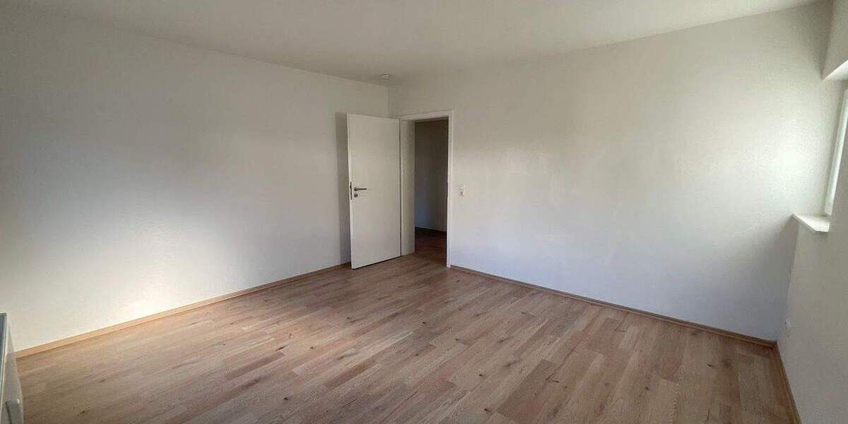 Etagenwohnung Radevormwald Innenstadt - 3 Zimmer, 71 m&sup2;, 639&euro; | Angebot:25739983
