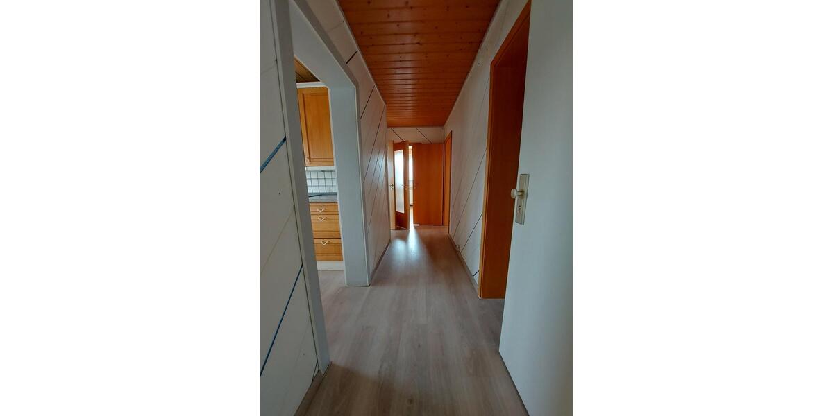 Dachgeschoßwohnung Kierspe - 3 Zimmer, 60 m&sup2;, 73.000&euro; | Angebot:26039576