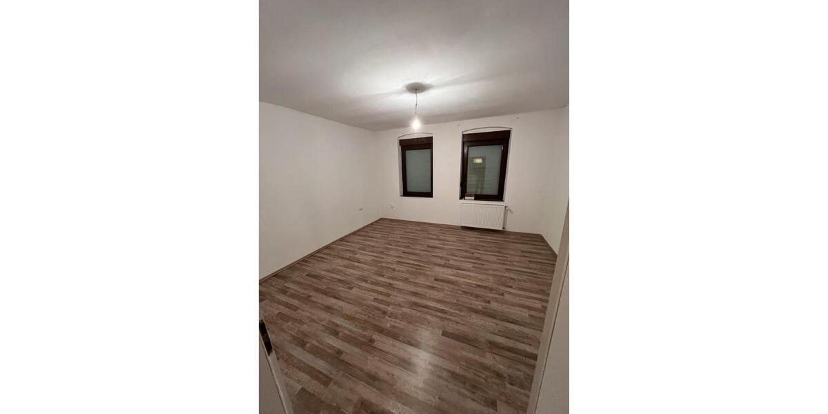 Erdgeschoßwohnung Werdohl - 3 Zimmer, 53 m&sup2;, 495&euro; | Angebot:26005034