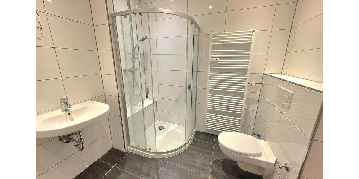 Etagenwohnung Schalksmühle - 2 Zimmer, 67 m&sup2;, 400&euro; | Angebot:25856189