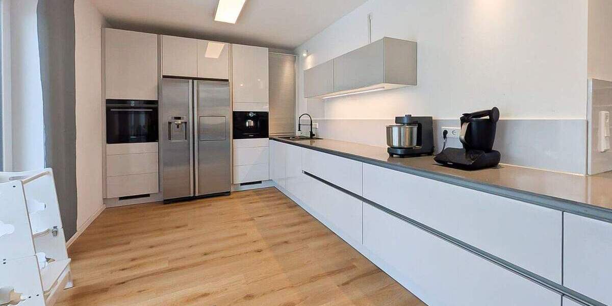 Etagenwohnung Bochum Gerthe - 7 Zimmer, 172 m&sup2;, 400.000&euro; | Angebot:25815148