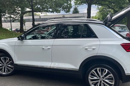 VW T-Roc 76.500 km 22.600 &euro; Wuppertal 42285