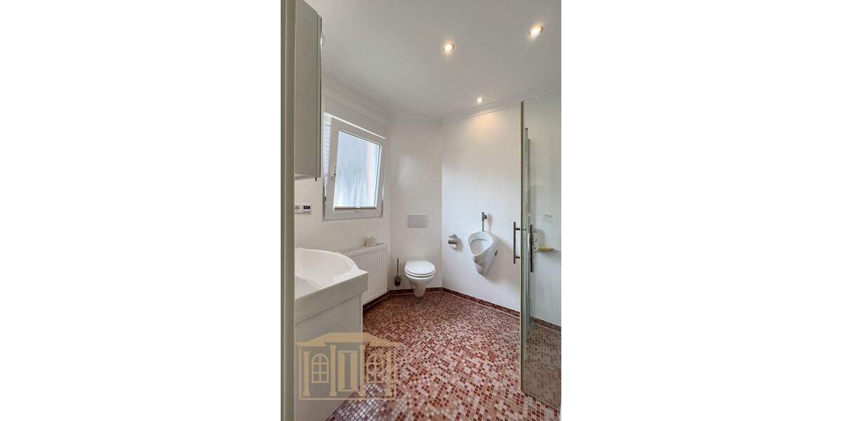 Einfamilienhaus Wuppertal Cronenberg - 8 Zimmer, 174 m&sup2;, 449.500&euro; | Angebot:25728099