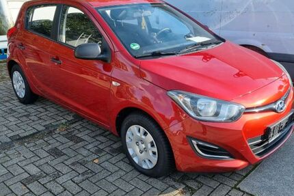 Hyundai i20 126.000 km 3.800 &euro; Remscheid 42897