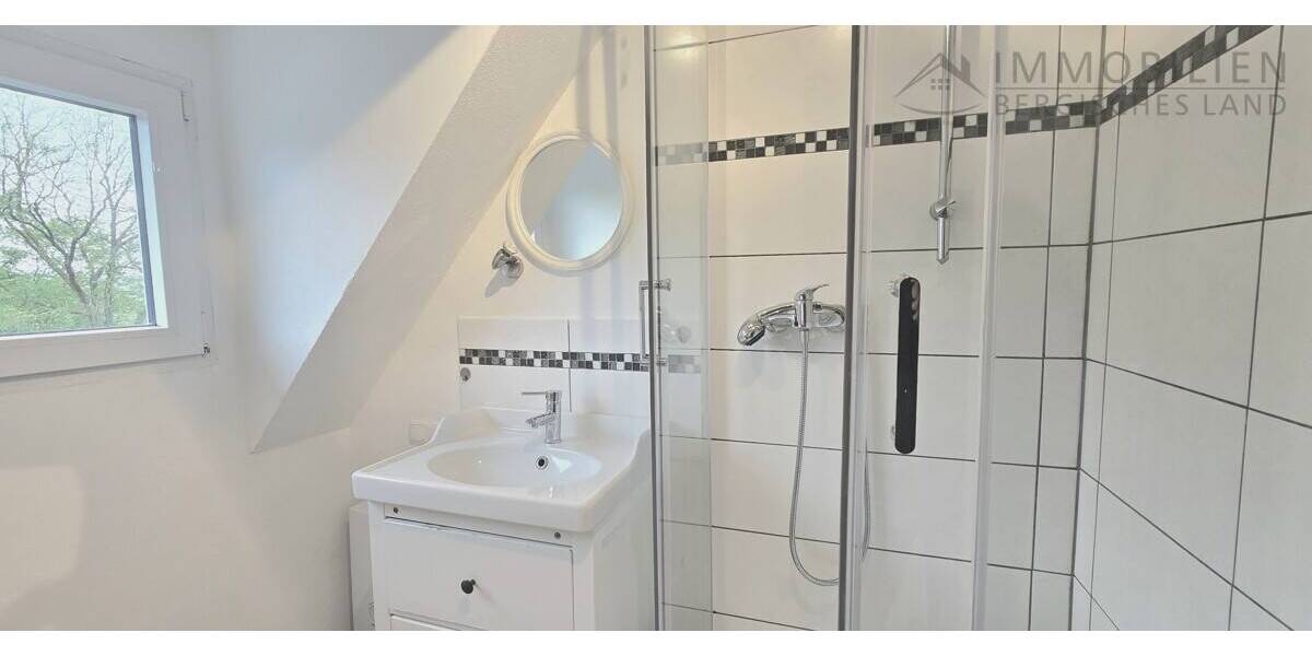 Etagenwohnung Hückeswagen Innenstadt - 2 Zimmer, 50 m&sup2;, 350&euro; | Angebot:26741536
