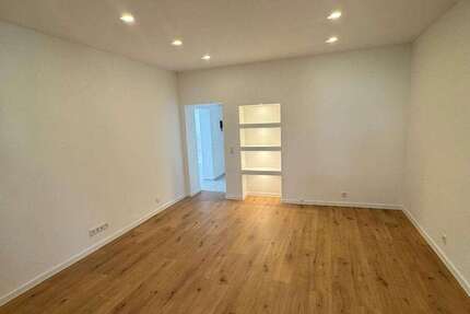 Wohnung Wuppertal Gemarkung Langerfeld - 2 Zimmer, 65 m&sup2;, 600&euro; | Angebot:27720238