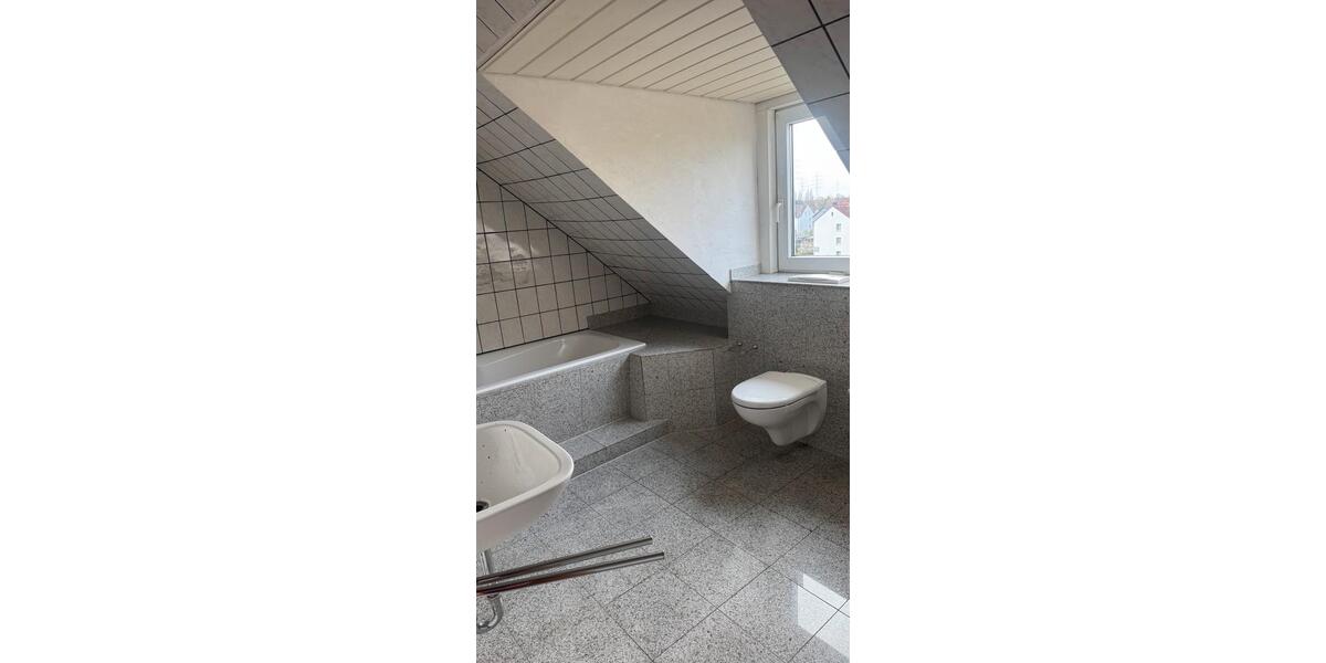Dachgeschoßwohnung Herne Wanne - 2 Zimmer, 65 m&sup2;, 600&euro; | Angebot:27577881