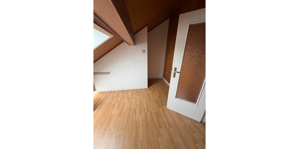 Etagenwohnung Wuppertal - 5 Zimmer, 115 m&sup2;, 970&euro; | Angebot:26678019