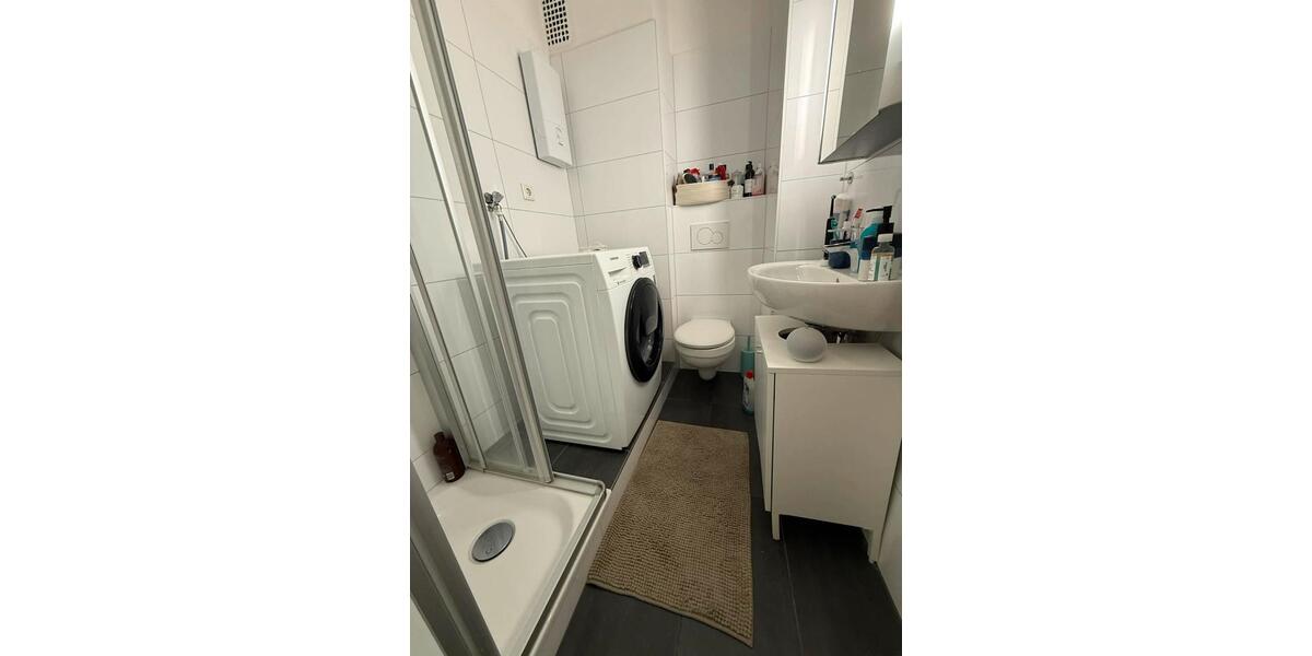 Dachgeschoßwohnung Remscheid Gemarkung Bergisch Born - 1 Zimmer, 32 m&sup2;, 550&euro; | Angebot:25943742