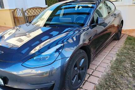 Tesla Model 3 68.000 km 29.900 &euro; Wuppertal 42105