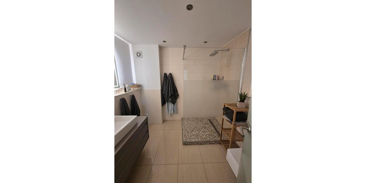 Etagenwohnung Wuppertal Gemarkung Langerfeld - 4 Zimmer, 135 m&sup2;, 259.000&euro; | Angebot:26638228