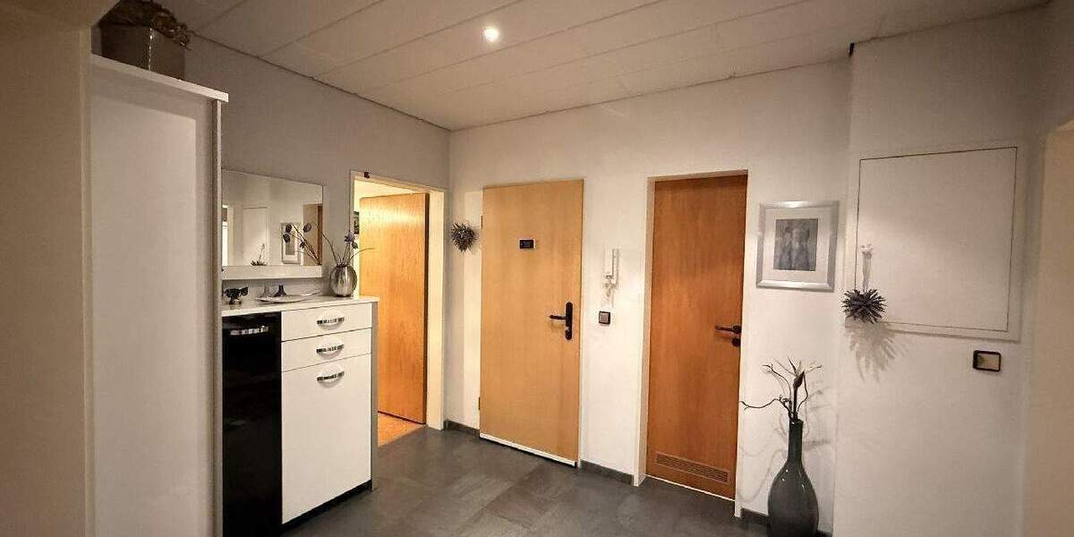 Etagenwohnung Dortmund Mitte - 4 Zimmer, 98 m&sup2;, 280.000&euro; | Angebot:25673052
