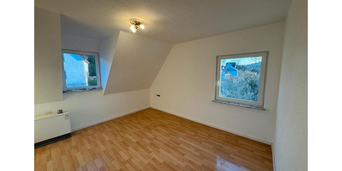 Dachgeschoßwohnung Balve - 2 Zimmer, 55 m&sup2;, 420&euro; | Angebot:25256389
