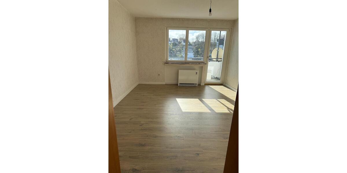 Etagenwohnung Iserlohn - 3.5 Zimmer, 95 m&sup2;, 800&euro; | Angebot:25988567