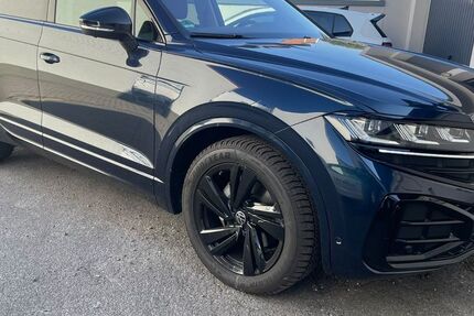 VW Touareg 2.709 km 69.850 &euro; Dortmund 44225