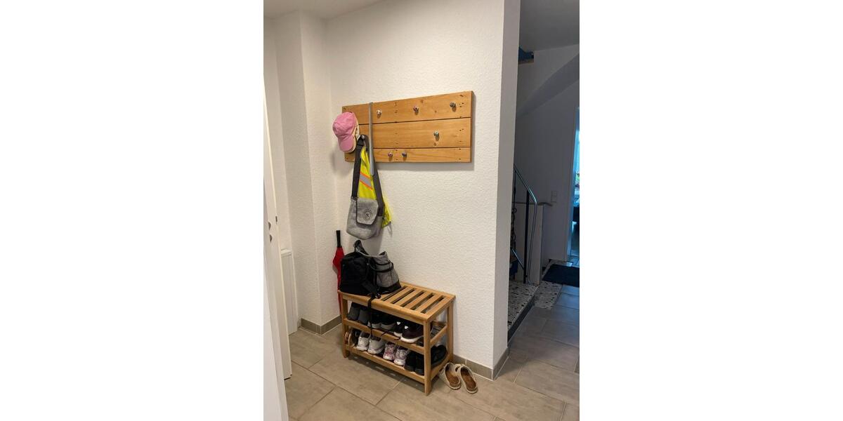 Reihenhaus Hückeswagen - 7 Zimmer, 187 m&sup2;, 375.000&euro; | Angebot:27579979