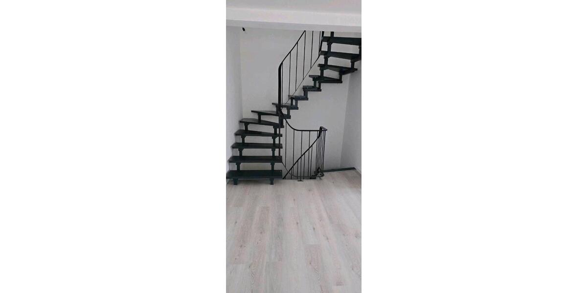Doppelhaushälfte Lüdenscheid - 5 Zimmer, 135 m&sup2;, 1.479&euro; | Angebot:26234308