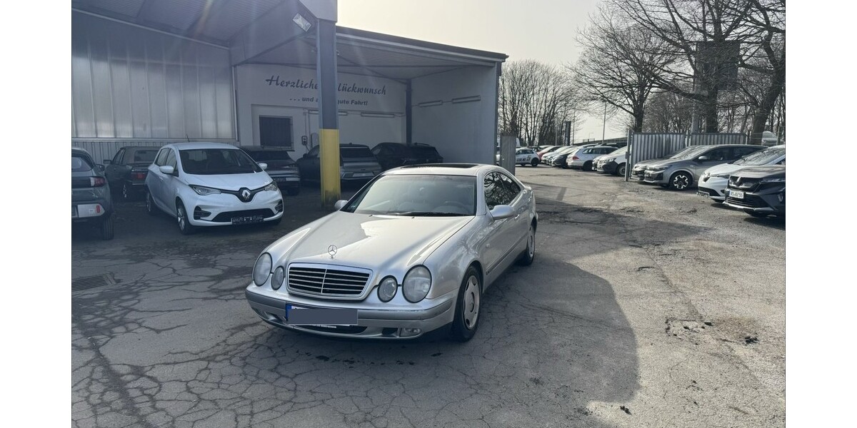Mercedes-Benz CLK 230 247.000 km 2.000 &euro; Wuppertal 42275