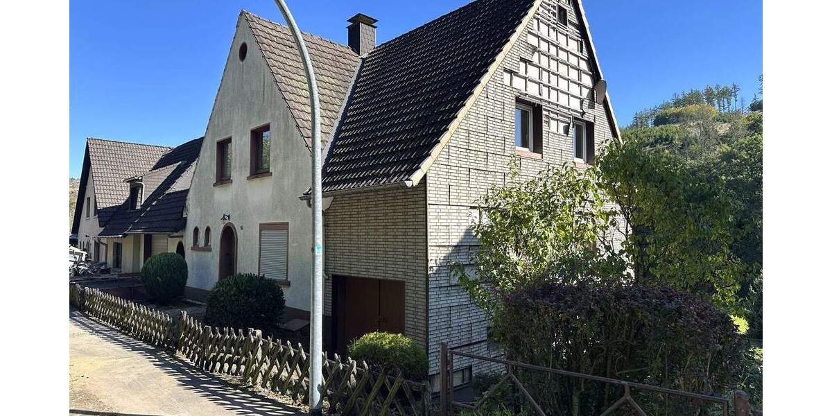 Einfamilienhaus Halver Carthausen - 6 Zimmer, 122 m&sup2;, 164.700&euro; | Angebot:25687148