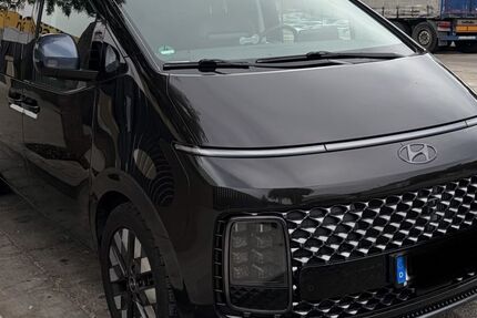Hyundai STARIA 82.000 km 29.500 &euro; Lünen 44536