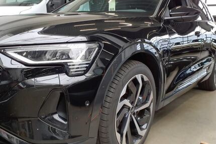 Audi Q8 e-tron 80.668 km 40.844 &euro; Hagen 58091