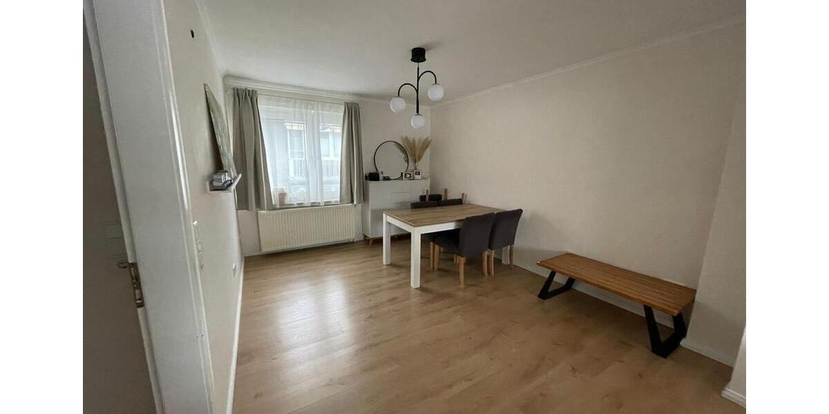 Etagenwohnung Wuppertal Barmen - 4 Zimmer, 95 m&sup2;, 1.200&euro; | Angebot:26609169