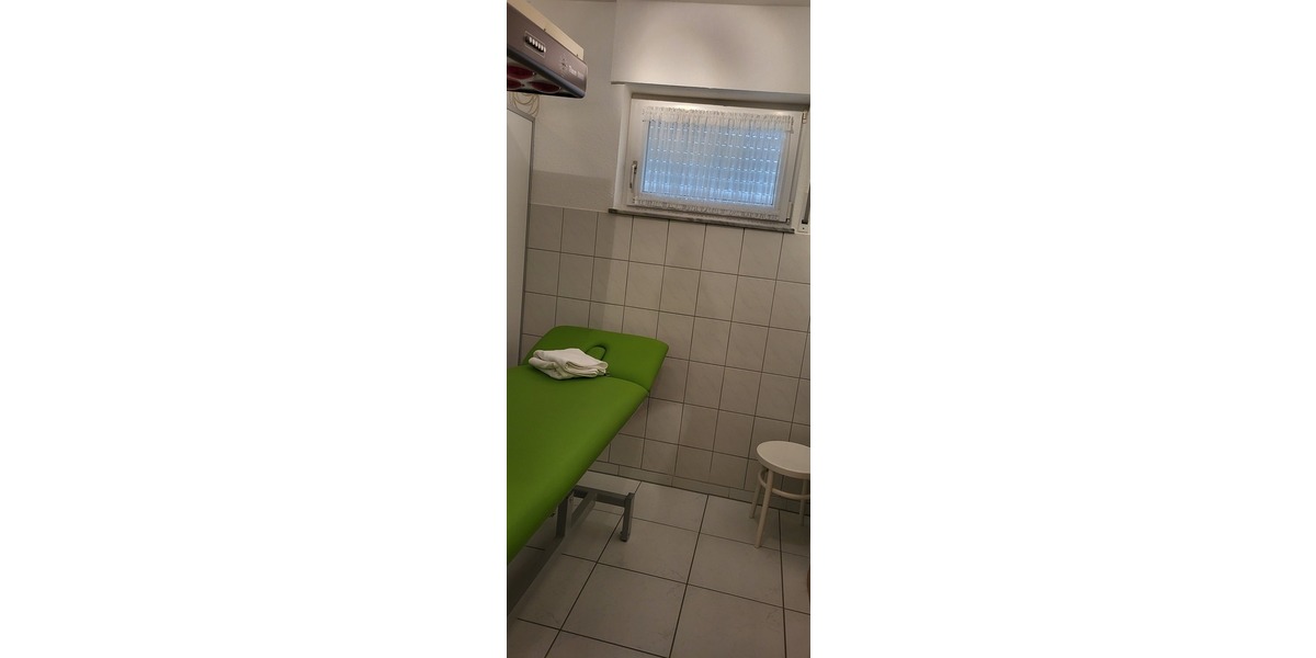 Gut erreichbare Gewerbeeinheit in Remscheid-Süd (Bliedinghausen) - Gewerbeobjekt Remscheid Remscheid-Süd | Angebot:8334790