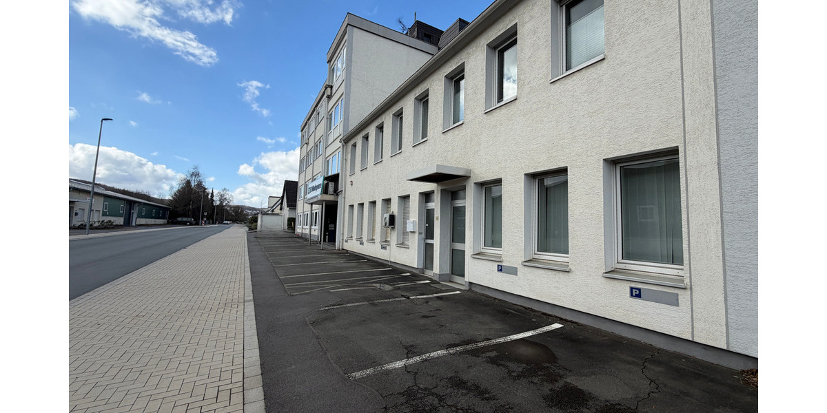 Gewerbeobjekt Neuenrade - 8 Zimmer, 175 m&sup2;, 1.319&euro; | Angebot:26475830