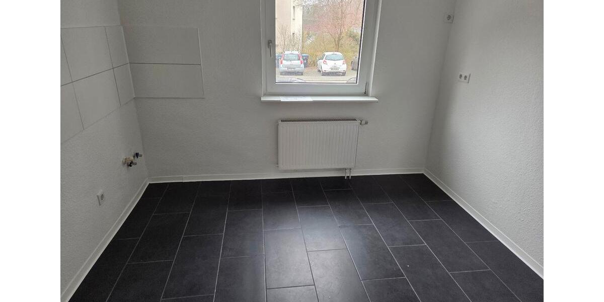 Erdgeschoßwohnung Werdohl - 3 Zimmer, 67 m&sup2;, 380&euro; | Angebot:25750098