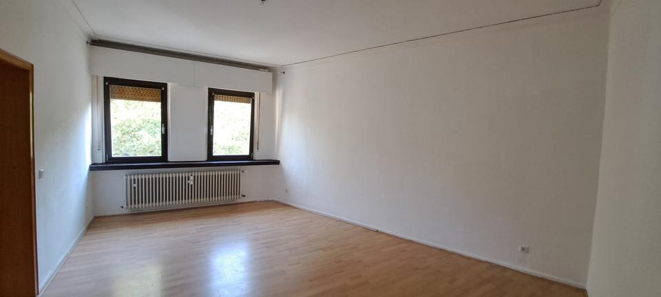 Etagenwohnung Dortmund Huckarde - 4 Zimmer, 111 m&sup2;, 693&euro; | Angebot:27604048