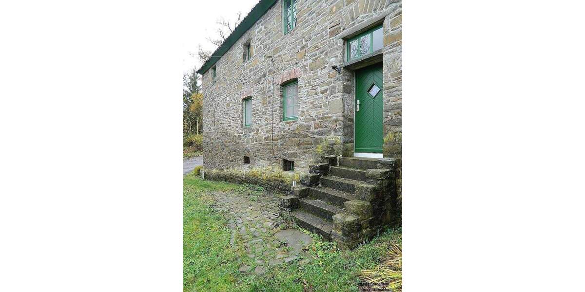 Etagenwohnung Lüdenscheid Brüninghausen - 4 Zimmer, 97 m&sup2;, 500&euro; | Angebot:25697792