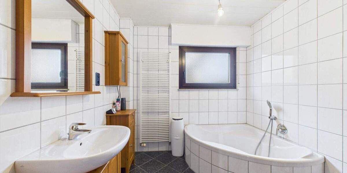Mehrfamilienhaus, Wohnhaus Werdohl Kettling - 8 Zimmer, 187 m&sup2;, 349.000&euro; | Angebot:25779497