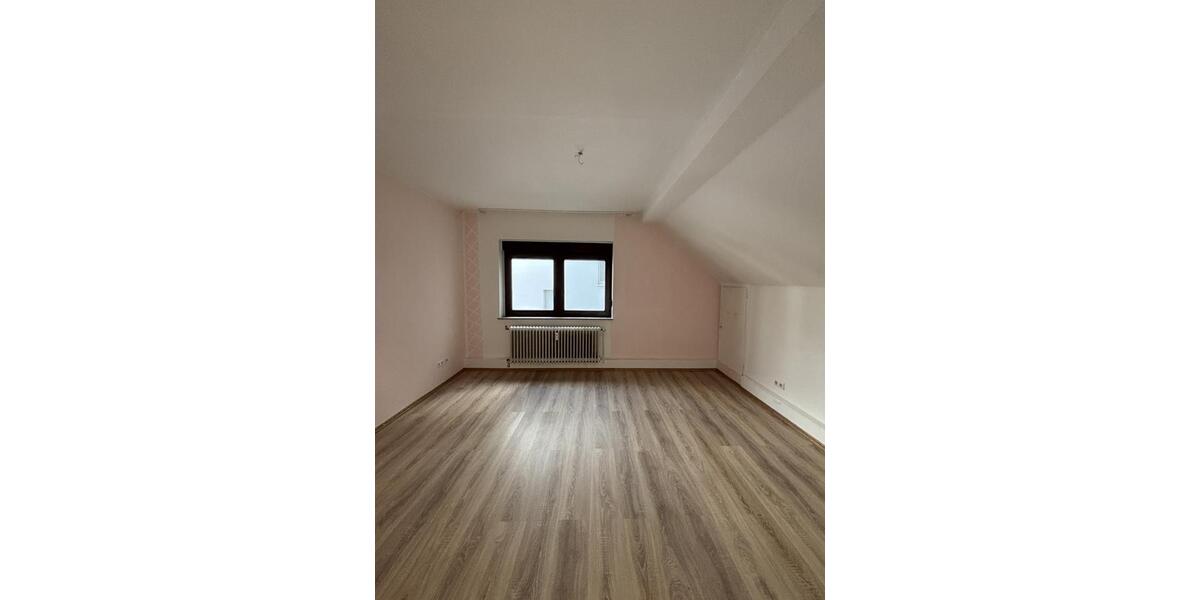 Etagenwohnung Breckerfeld - 4 Zimmer, 119 m&sup2;, 714&euro; | Angebot:25990274