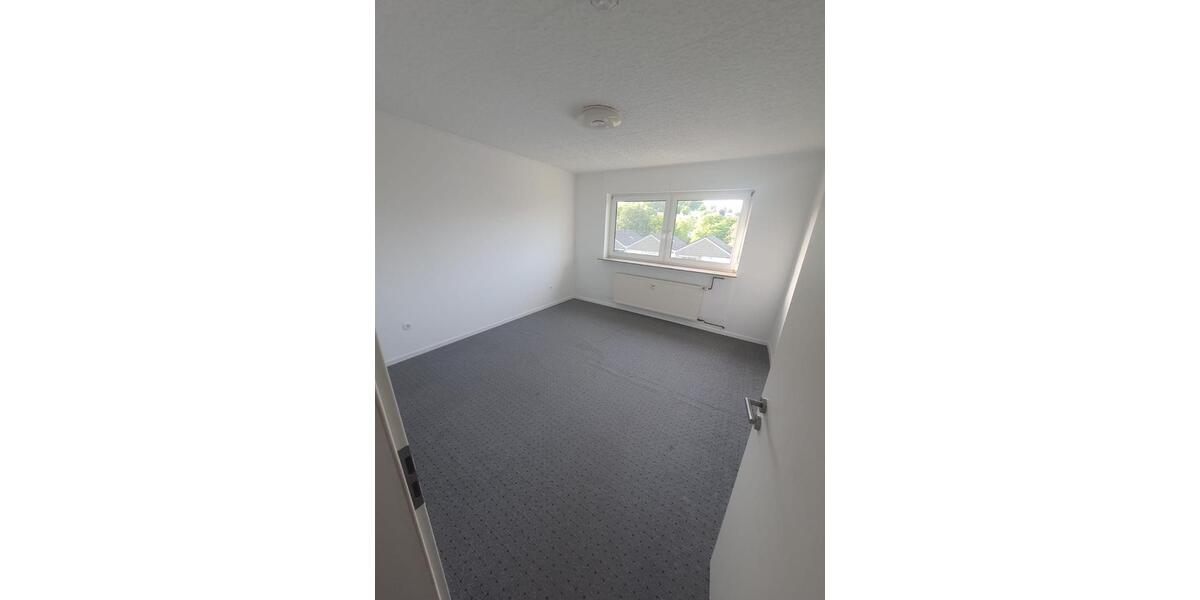 Etagenwohnung Lüdenscheid - 4 Zimmer, 90 m&sup2;, 150.000&euro; | Angebot:26716093