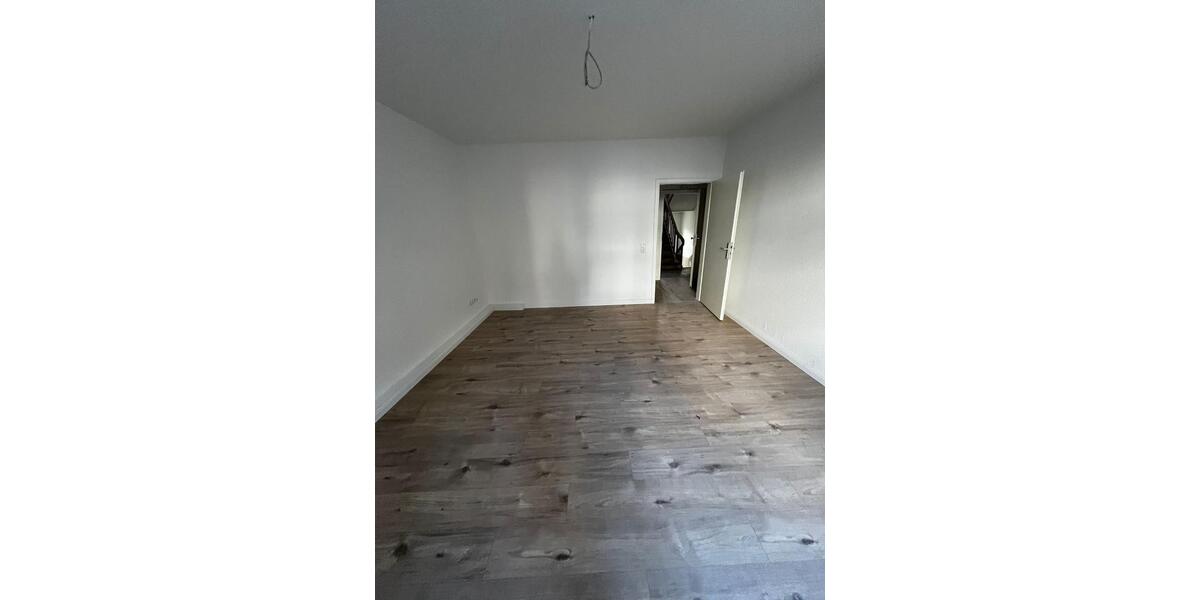 Etagenwohnung Wuppertal Barmen - 1 Zimmer, 40 m&sup2;, 360&euro; | Angebot:25125207