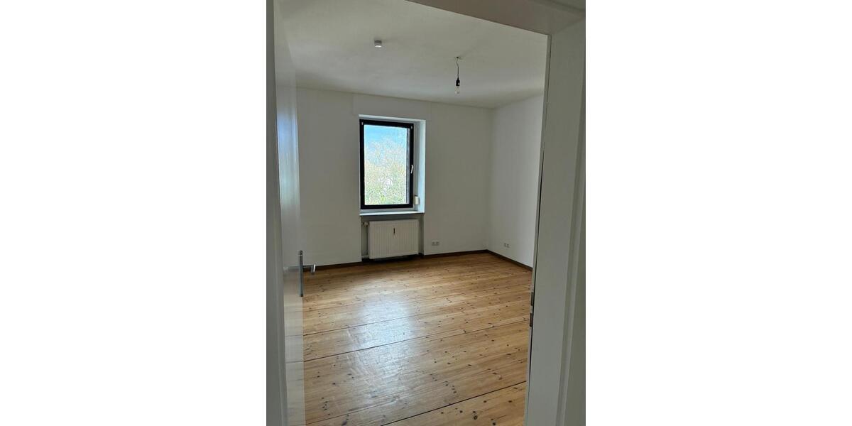 Etagenwohnung Bochum Bochum-Südwest - 4 Zimmer, 110 m&sup2;, 900&euro; | Angebot:25956703