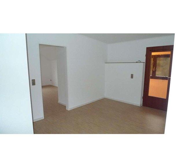 Dachgeschoßwohnung Radevormwald - 2 Zimmer, 65 m&sup2;, 475&euro; | Angebot:26586795