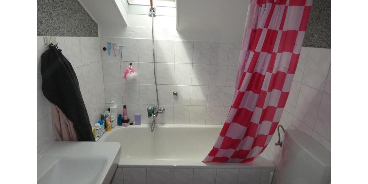 Dachgeschoßwohnung Lüdenscheid Augustenthal - 2.5 Zimmer, 52 m&sup2;, 395&euro; | Angebot:27627111