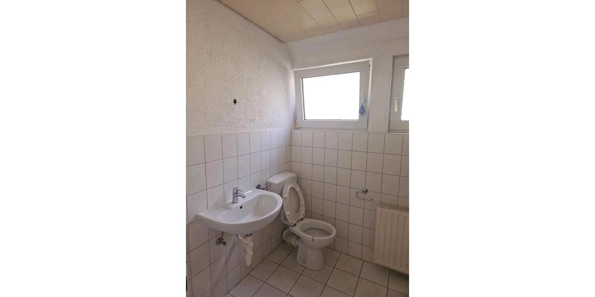 Dachgeschoßwohnung Werdohl - 3 Zimmer, 60 m&sup2;, 630&euro; | Angebot:25947661