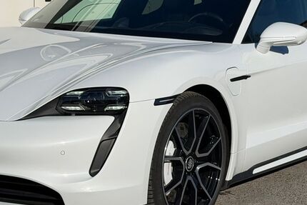 Porsche Taycan 47.000 km 81.900 &euro; Dortmund 44379