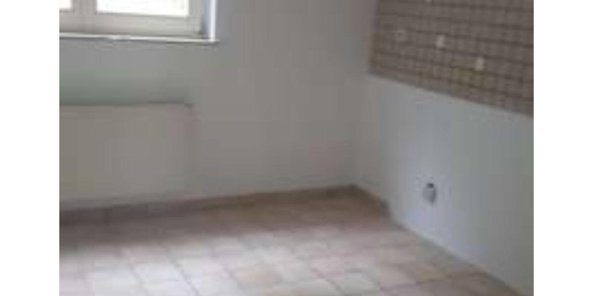 Etagenwohnung Altena - 2 Zimmer, 82 m&sup2;, 250&euro; | Angebot:24726858