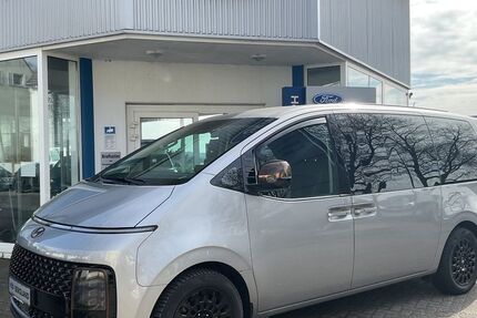 Hyundai STARIA 14.892 km 43.440 &euro; Radevormwald 42477
