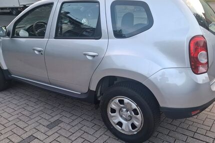 Dacia Duster 127.000 km 5.490 &euro; wuppertal 42277