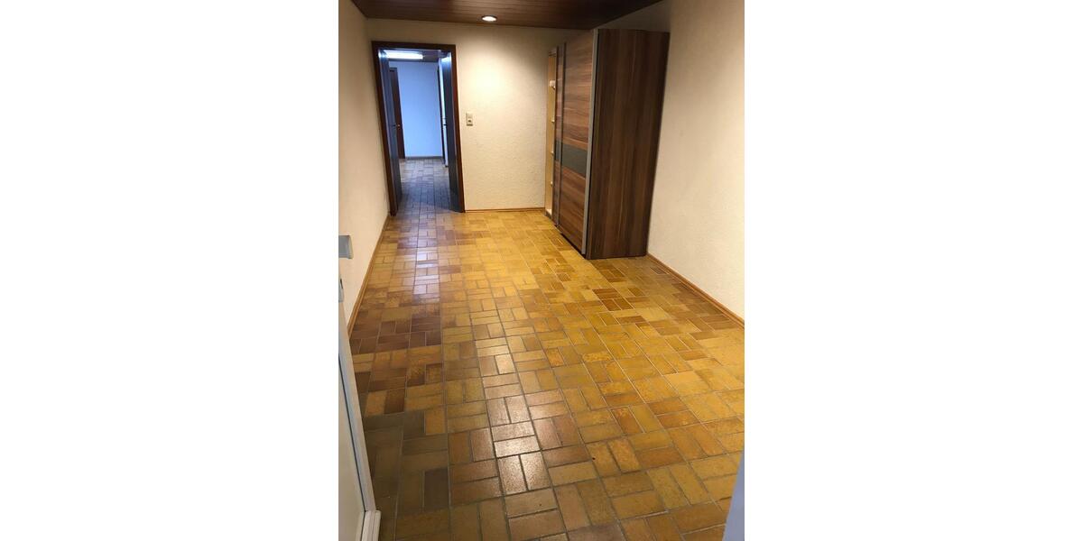 Erdgeschoßwohnung Hagen Hagen-Mitte - 2.5 Zimmer, 85 m&sup2;, 900&euro; | Angebot:25935308