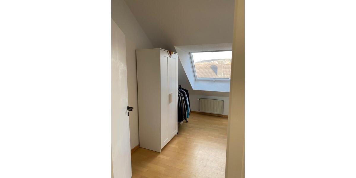 Dachgeschoßwohnung Wuppertal Gemarkung Barmen - 2 Zimmer, 65 m&sup2;, 110.000&euro; | Angebot:26383130