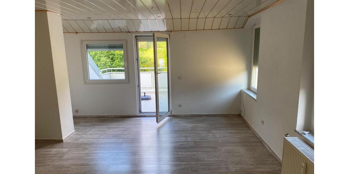 Dachgeschoßwohnung Iserlohn Letmathe - 3 Zimmer, 70 m&sup2;, 810&euro; | Angebot:27568417