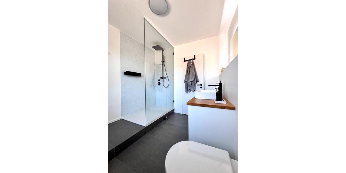 Etagenwohnung Bochum Bochum-Südwest - 2 Zimmer, 83 m&sup2;, 275.000&euro; | Angebot:26040251