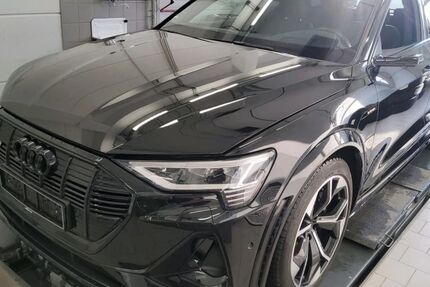 Audi e-tron 43.363 km 40.835 &euro; Hagen 58091