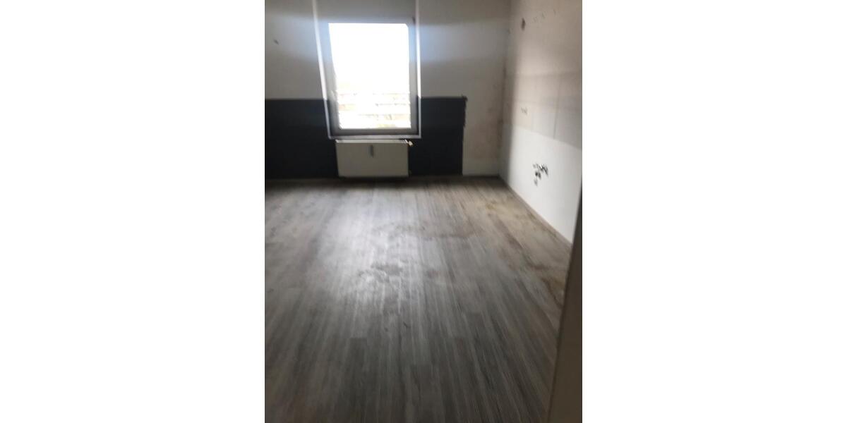 Etagenwohnung Bochum Bochum-Mitte - 4.5 Zimmer, 110 m&sup2;, 1.100&euro; | Angebot:25602107